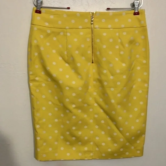 🌈 Ann Taylor yellow polka dot pencil skirt size 8 - Picture 2 of 6